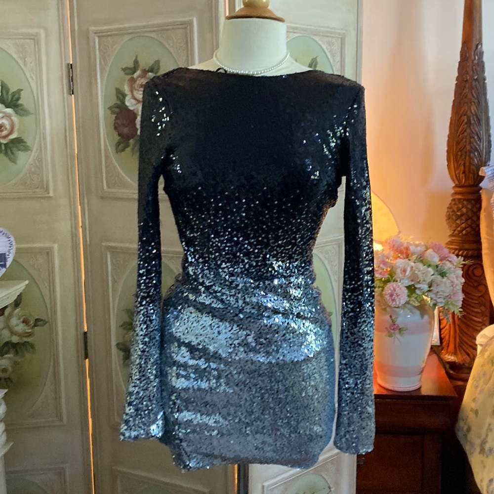 Mind Code 💫Sequined Stretch Dress 💋